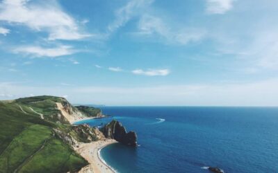 Decoración dormitorio: ideas con láminas y cuadros para crear tu espacio ideal